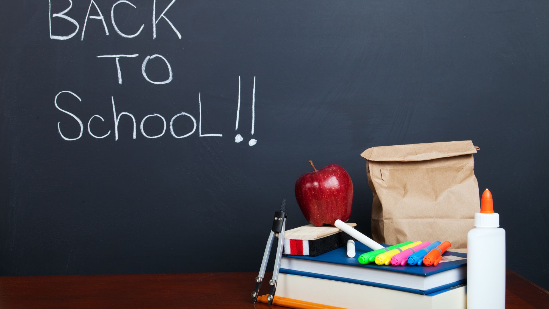Orthodontic Timing for Tweens and Teens Returning to Class image